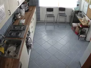 voyeurcam julmodels kitchen 2's Live Sex Cam Show