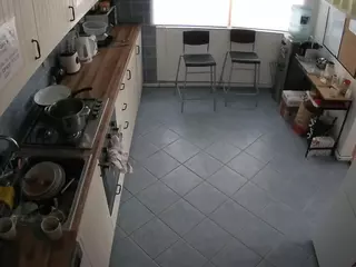 voyeurcam julmodels kitchen 2's Live Sex Cam Show