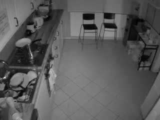 voyeurcam julmodels kitchen 2's Live Sex Cam Show