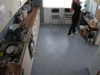 voyeurcam julmodels kitchen 2's Live Sex Cam Show