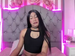 LuciaSex's Live Sex Cam Show