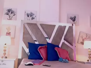 MileyEvanss's Live Sex Cam Show