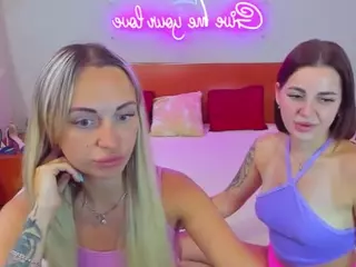QueenPoisonS's Live Sex Cam Show