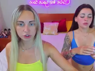 QueenPoisonS's Live Sex Cam Show