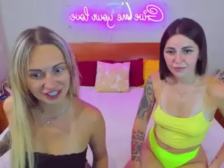 QueenPoisonS's Live Sex Cam Show