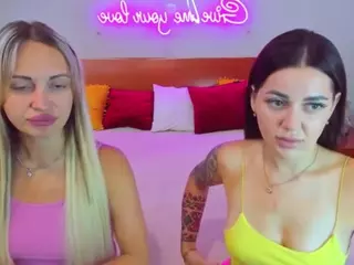 QueenPoisonS's Live Sex Cam Show