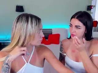 QueenPoisonS's Live Sex Cam Show