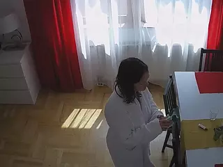 voyeurcam julmodels dining 2's Live Sex Cam Show