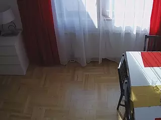 voyeurcam julmodels dining 2's Live Sex Cam Show