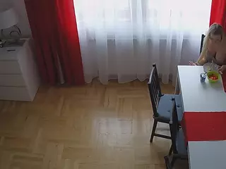 voyeurcam julmodels dining 2's Live Sex Cam Show