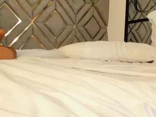 Renatta Cruz's Live Sex Cam Show