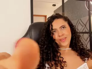 Renatta Cruz's Live Sex Cam Show