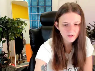 HeartAnn's Live Sex Cam Show