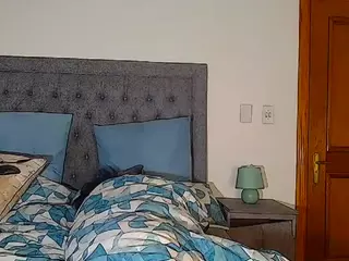 DORATHY -XD's Live Sex Cam Show