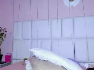 - K Y A N A -'s Live Sex Cam Show