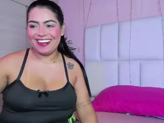 - K Y A N A -'s Live Sex Cam Show