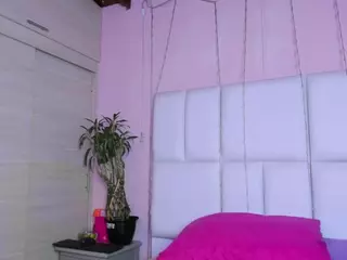 - K Y A N A -'s Live Sex Cam Show