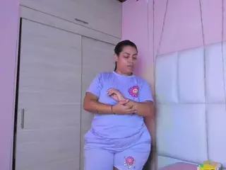 - K Y A N A -'s Live Sex Cam Show