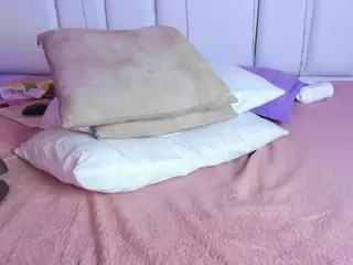 - K Y A N A -'s Live Sex Cam Show