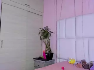 - K Y A N A -'s Live Sex Cam Show