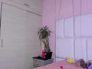 - K Y A N A -'s Live Sex Cam Show