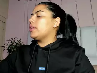 - K Y A N A -'s Live Sex Cam Show