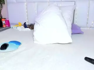 - K Y A N A -'s Live Sex Cam Show
