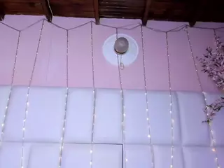 - K Y A N A -'s Live Sex Cam Show