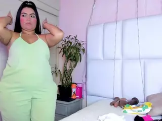 - K Y A N A -'s Live Sex Cam Show