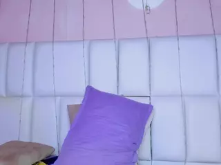 - K Y A N A -'s Live Sex Cam Show