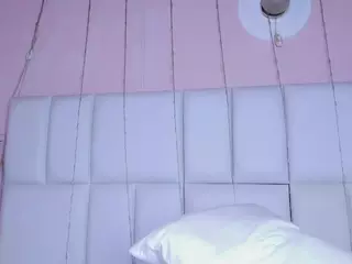 - K Y A N A -'s Live Sex Cam Show