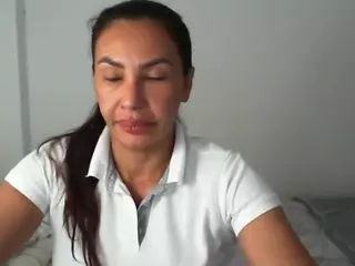 salomeemilf's Live Sex Cam Show