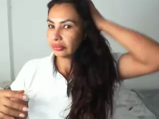 salomeemilf's Live Sex Cam Show