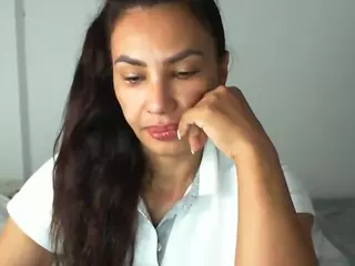 salomeemilf's Live Sex Cam Show
