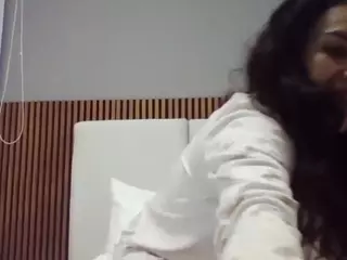 salomeemilf's Live Sex Cam Show