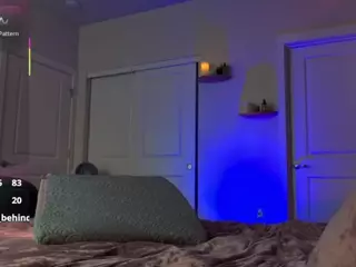 kurvykitty069's Live Sex Cam Show