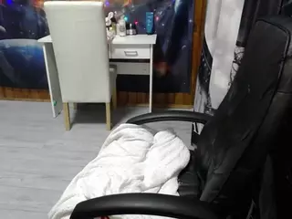 imthinkaboutu's Live Sex Cam Show