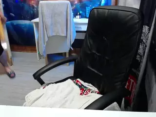 imthinkaboutu's Live Sex Cam Show