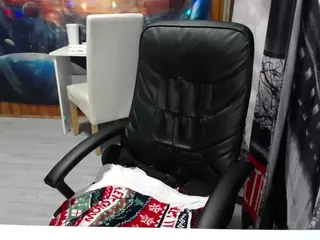 imthinkaboutu's Live Sex Cam Show