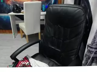 imthinkaboutu's Live Sex Cam Show