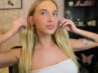 NicoletteeShea's Live Sex Cam Show
