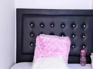 kristieCooper's Live Sex Cam Show
