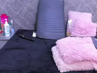 Andrea Fletcher's Live Sex Cam Show