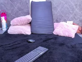 Andrea Fletcher's Live Sex Cam Show