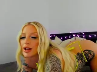BabieLynn's Live Sex Cam Show