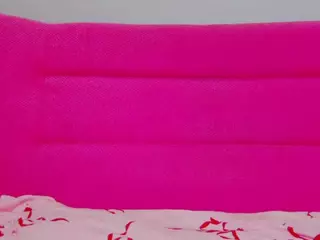 PlayfulXHottie's Live Sex Cam Show