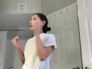 Iamwhitneyoc's Live Sex Cam Show