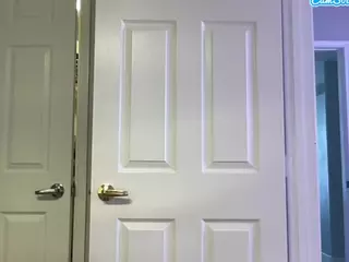 Iamwhitneyoc's Live Sex Cam Show