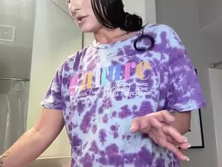 Iamwhitneyoc's Live Sex Cam Show