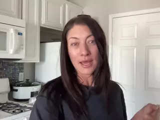 Iamwhitneyoc's Live Sex Cam Show